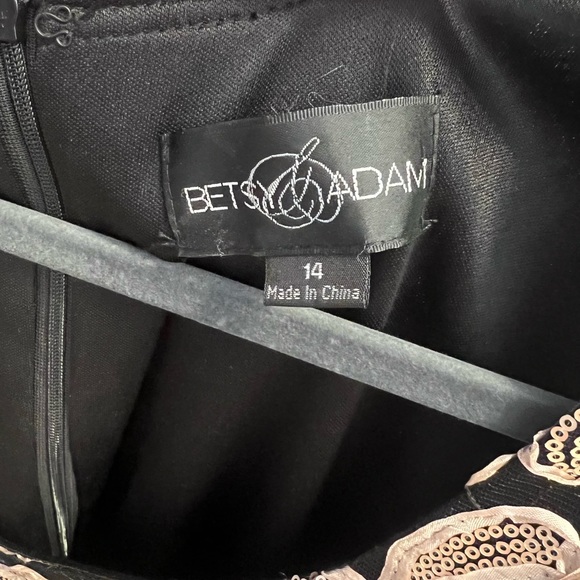 Betsy & Adam Gold Sequin Ribbon Cocktail Dress - Picture 5 of 5